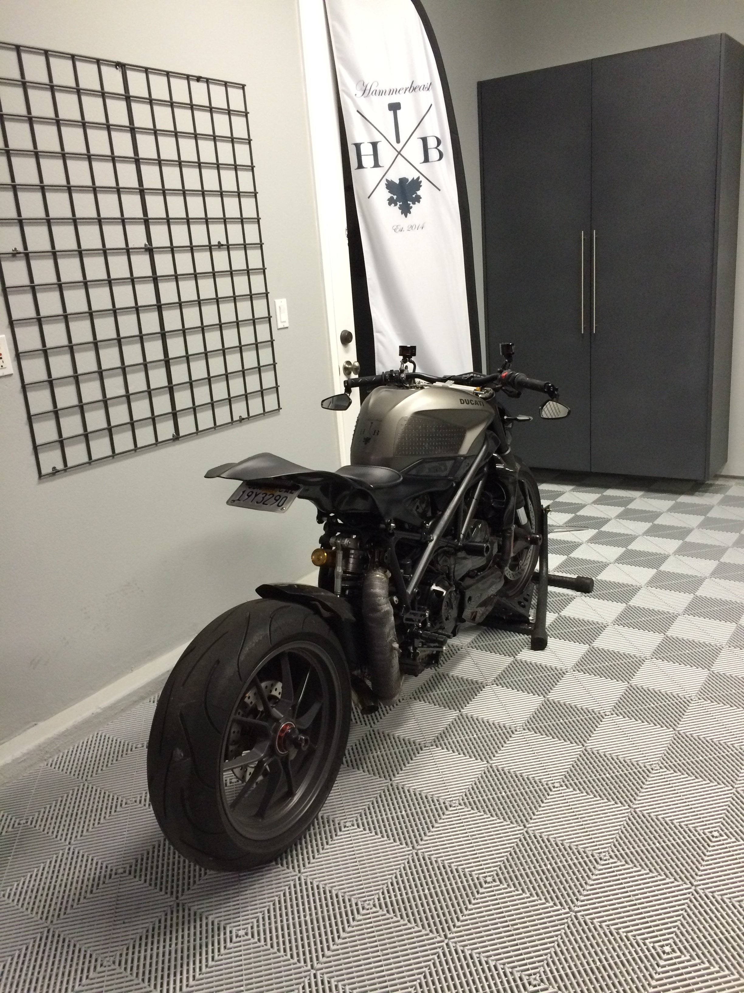 2010 Ducati Streetfighter photo 83